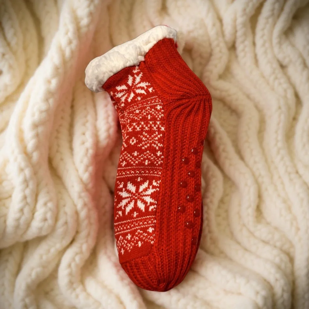 Christmas Socks Cozy Knit Slipper Socks Snowflake Pattern non slip NWT